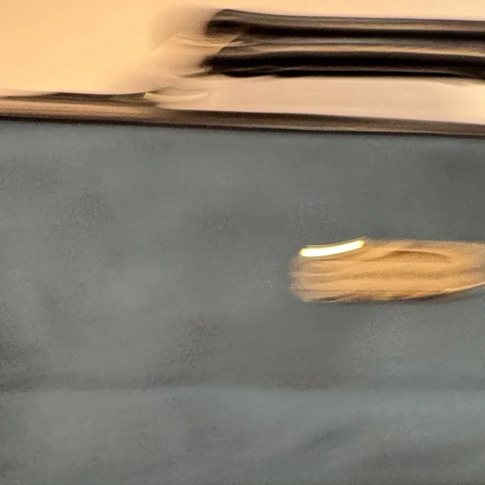 American Tourister Navy Travel Garment Bag. Keys included.